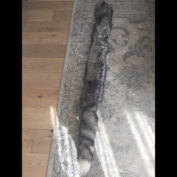 Lillie Rubin Real Fox Fur Scarf - Picture 7 of 8